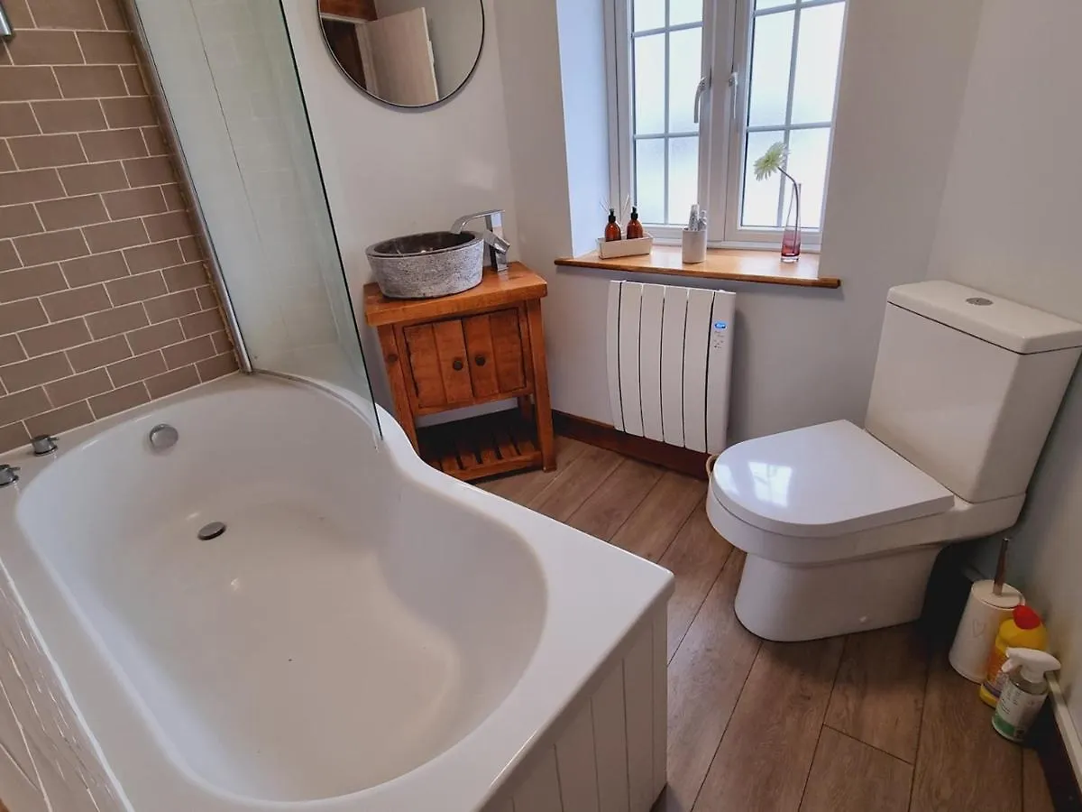 Pass The Keys Charming 19Th Century Country Cottage For 2 Guests Exeter 0*,  Storbritannien